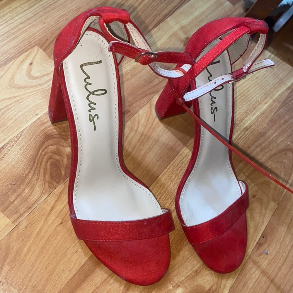 Lulu’s high heels